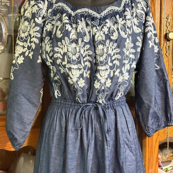 Navy Blue Embroidered Maxi Dress - Picture 2 of 10